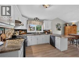 7 ETHERINGTON Crescent - 15
