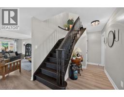 7 ETHERINGTON Crescent - 21