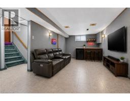 5 HUGO Court - 12