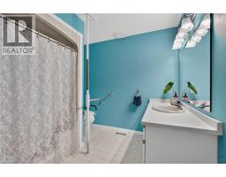 11 GARDEN Drive - 20