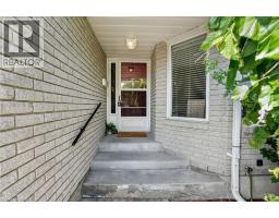 11 GARDEN Drive - 3