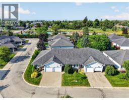 11 GARDEN Drive - 34