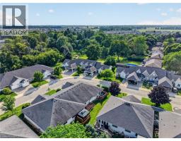 11 GARDEN Drive - 39