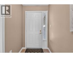 11 GARDEN Drive - 4