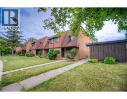 112 KINGSWOOD Drive UnitNo. 21 - 1