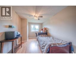 112 KINGSWOOD Drive UnitNo. 21 - 18