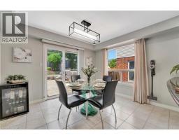 35 DUBRICK Crescent - 15