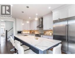 47 HAWKE Crescent - 15