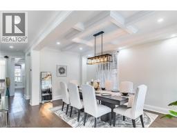 47 HAWKE Crescent - 6