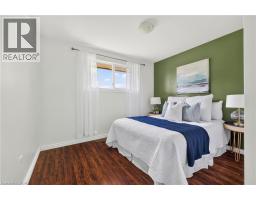 261 KING Street - 16