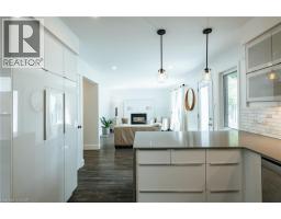 277 CANTERBURY Drive - 22