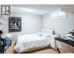 277 CANTERBURY Drive - 44