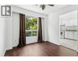 32 LANSING Square - 15