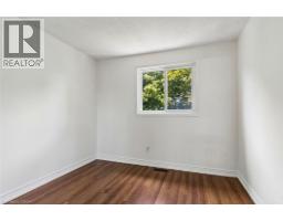 32 LANSING Square - 21