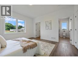 57009 BRUCE Street - 18