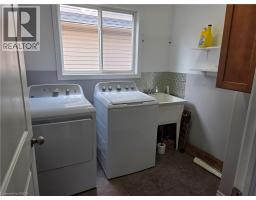 569 ALBERTA Avenue N - 19