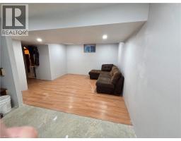 569 ALBERTA Avenue N - 22