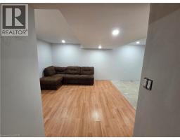 569 ALBERTA Avenue N - 23