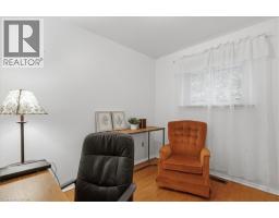 118 WILFRED Avenue - 18