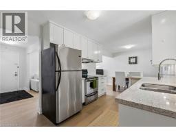 130 HUDSON Crescent - 11