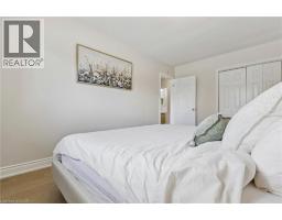130 HUDSON Crescent - 14