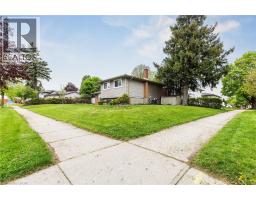 130 HUDSON Crescent - 32