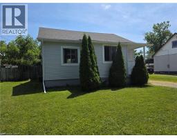 135 MCARTHUR Avenue - 2