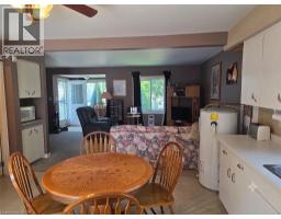 135 MCARTHUR Avenue - 6