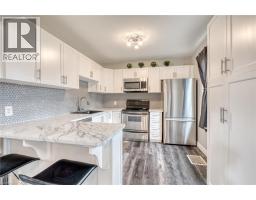 118 CAMERON Avenue N - 13