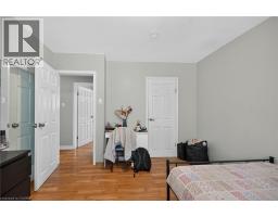 27 AINSLIE Avenue - 20