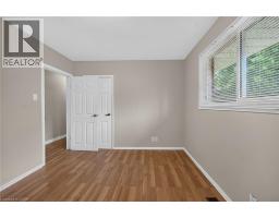 27 AINSLIE Avenue - 22