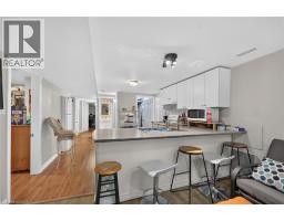 27 AINSLIE Avenue - 30