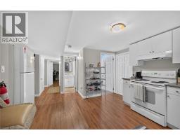 27 AINSLIE Avenue - 31