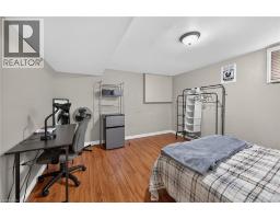 27 AINSLIE Avenue - 37