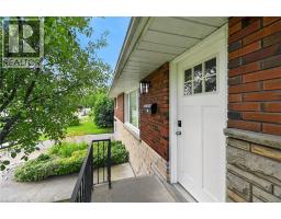 27 AINSLIE Avenue - 4