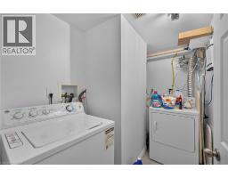 27 AINSLIE Avenue - 42