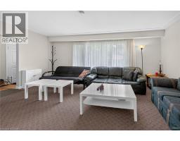 27 AINSLIE Avenue - 8