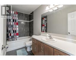 1540 DUNKIRK Avenue - 23