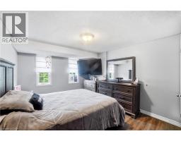 692 GRANGE Crescent - 23