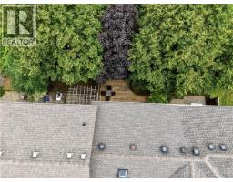 692 GRANGE Crescent - 5