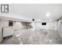 273 STINSON Crescent - 40