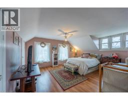 2 MILNE Street - 22
