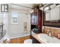 272 ADELINE Avenue - 23