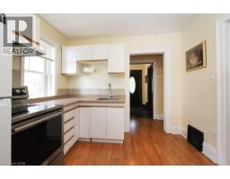 223 WELLINGTON Street N - 10