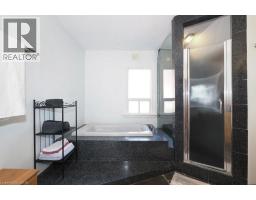 223 WELLINGTON Street N - 13