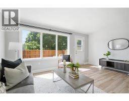 10 ANGUS Road UnitNo. 17 - 9