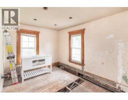 530 KING Street - 35