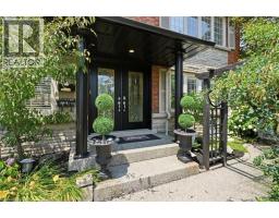 33 CENTENNIAL Parkway S - 3