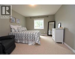 132 CLOUGH Crescent - 18