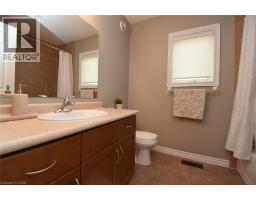 132 CLOUGH Crescent - 22